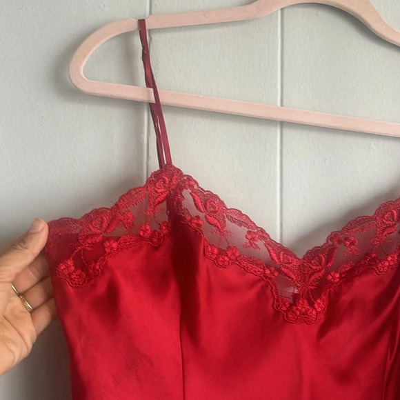 Victoria's Secret Red Lace Slip Dress Lingerie-size Medium - Picture 2 of 7